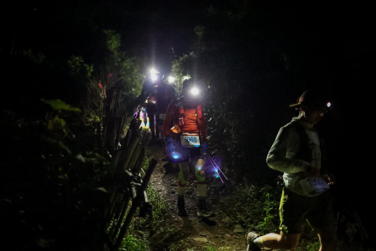 2025 CHINA100山地越野赛余姚站落幕 重庆选手