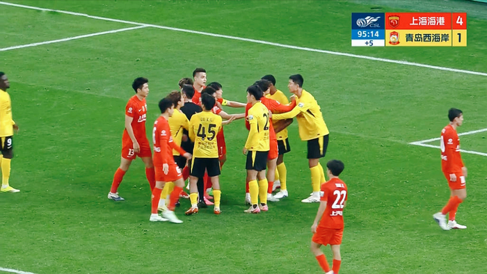 上海海港客场大胜青岛西海岸 武磊双响助球队摆