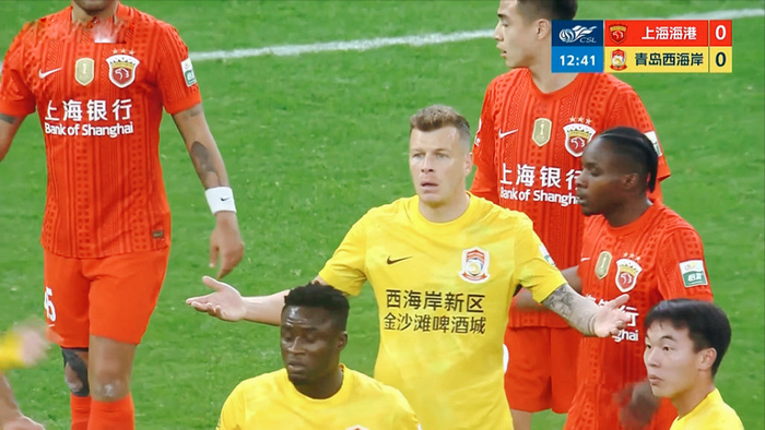 上海海港客场大胜青岛西海岸 武磊双响助球队摆