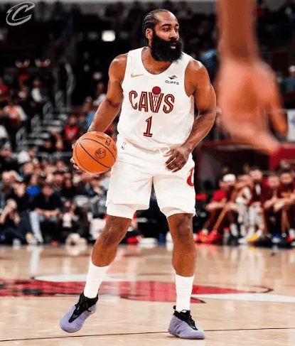 哈登36+9+7率骑士客场掀翻公牛，两连胜迎东部第