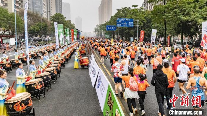 清远马拉松赛融合美食文化跑者畅享走胃之旅