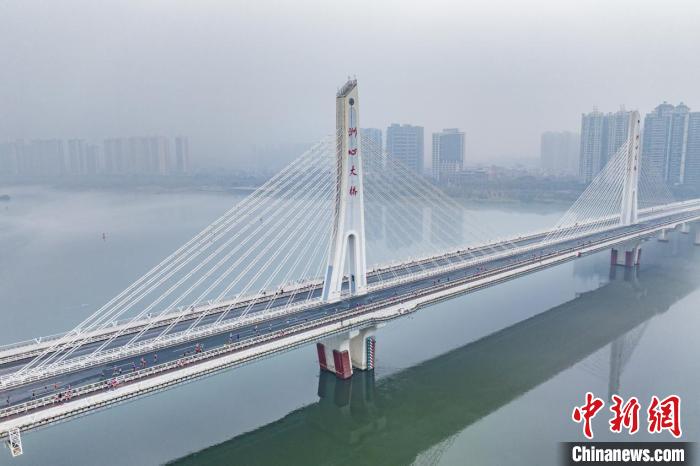 清远马拉松赛融合美食文化跑者畅享走胃之旅