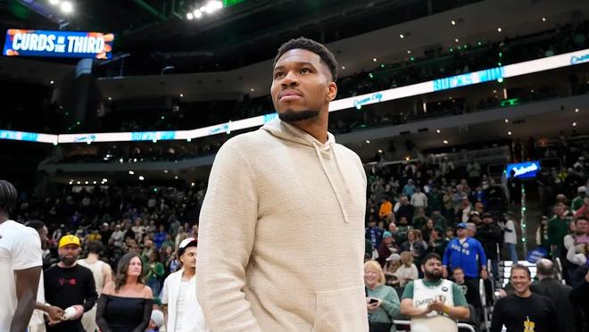 雄鹿内斗升级字母哥或成交易筹码 球队崩盘引全